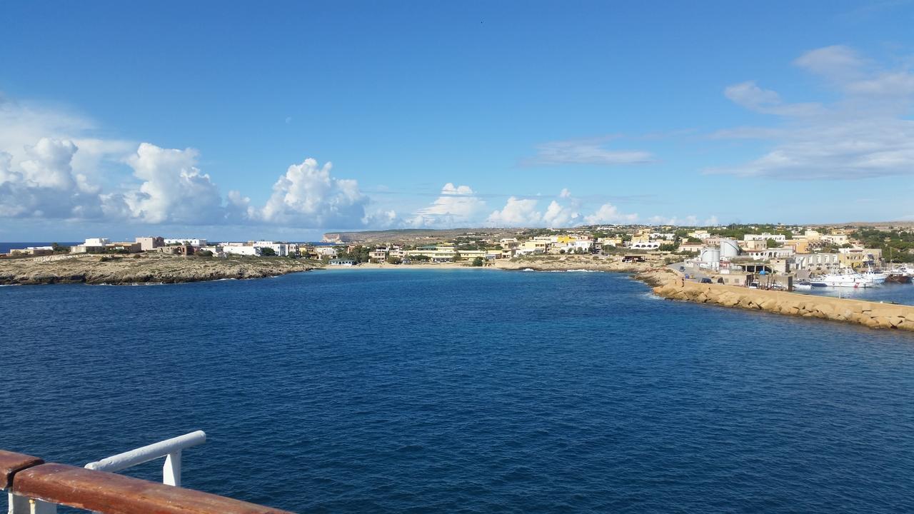 Lampedusa Hotel Bagian luar foto